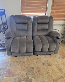 🔥 Power Reclining Loveseat w/ Heat & Massage – Excellent Condition🔥