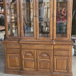  China Cabinet 