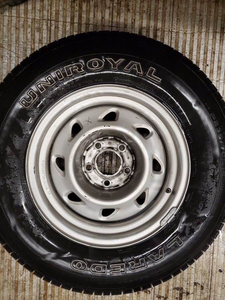 235/75/15 on chevy blazer rim