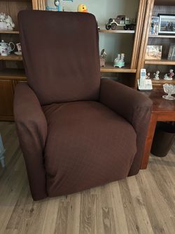 Coaster Power Lift Recliner