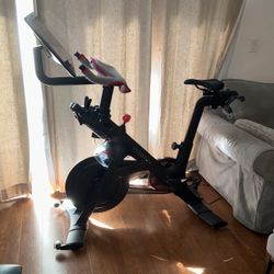 Peleton Bike