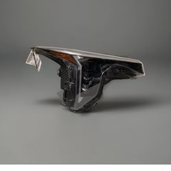 2025 2026 KIA K4 LED REFLECTOR RIGHT HEADLIGHT USED OEM COMPLETE 92102GG140