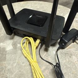 Linksys MR9000 Router. (Excellent Condition)