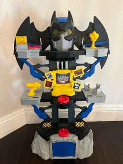 2014 Mattel (1955TLB) 28" Tall Batman Figure Toy. Used. In great condition.