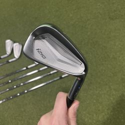 Ping i210 4-P Iron Set