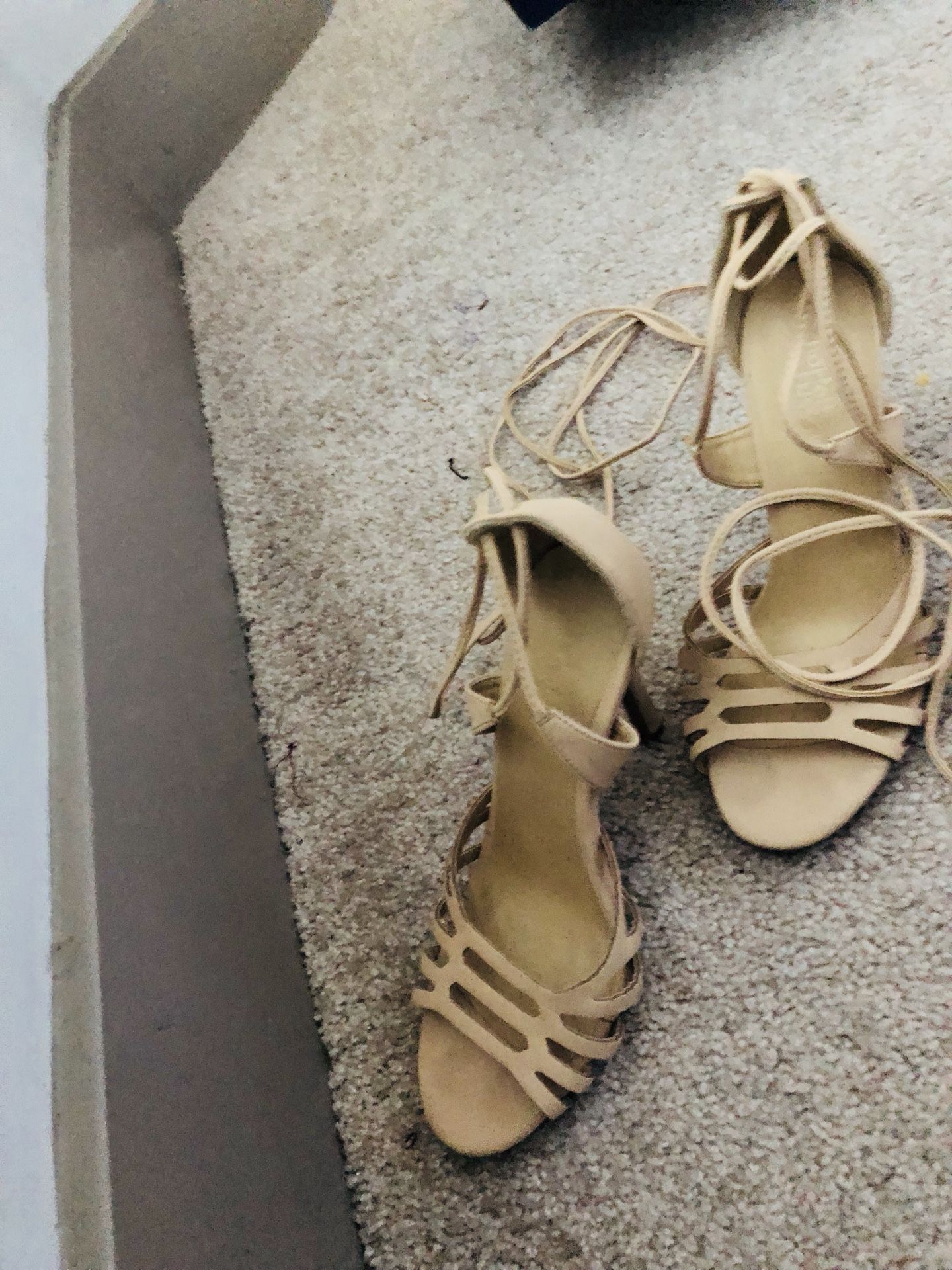 Size 6 tie up heels nude color