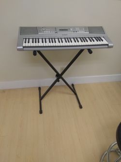Yamaha Ypt-300 61-Key Touch-Sensitive Keyboard