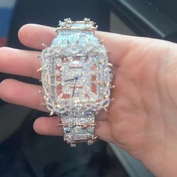 VVS MOISSANITE CARTIER BUSTDOWN 