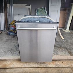 Bosch 800 Series Dishwasher (SHXM78W55N)
