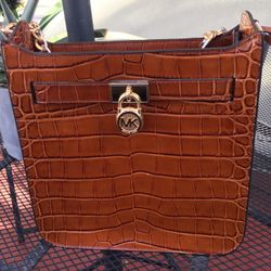 Never Worn Michael Kors Crossbody Bag