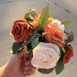 4 Artificial Flower Bouquets 