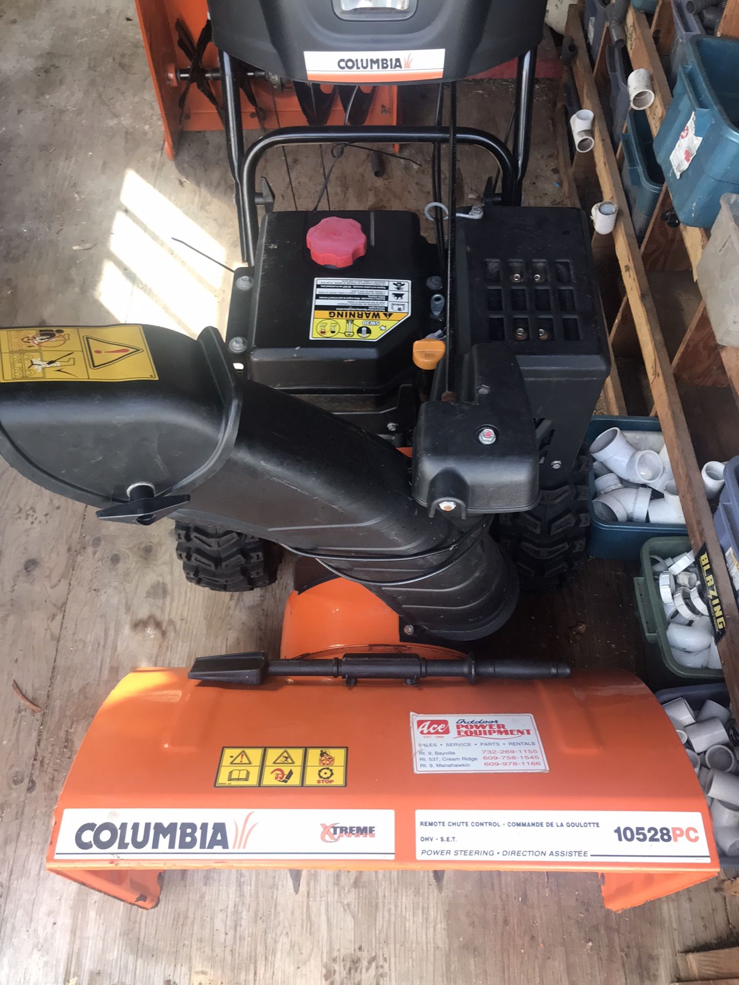 Columbia 2 Stage Snow Thrower