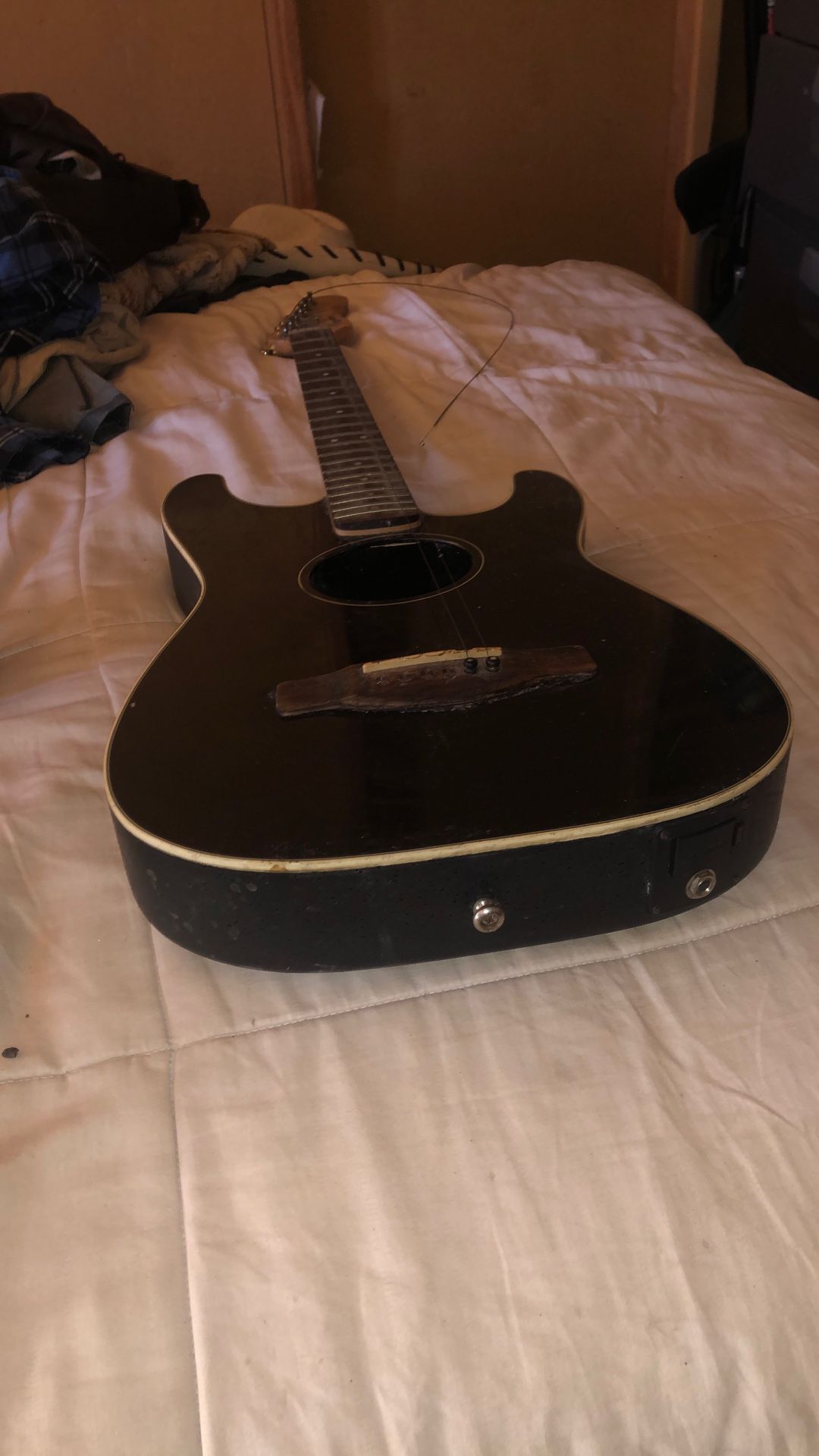 Fender Stratacoustic
