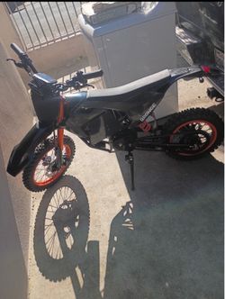 X1 spark orange and black