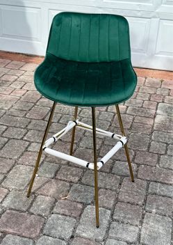 ⭕️ New Green Velvet Swivel Bar Stool Gold Metal Frame – 1 Available