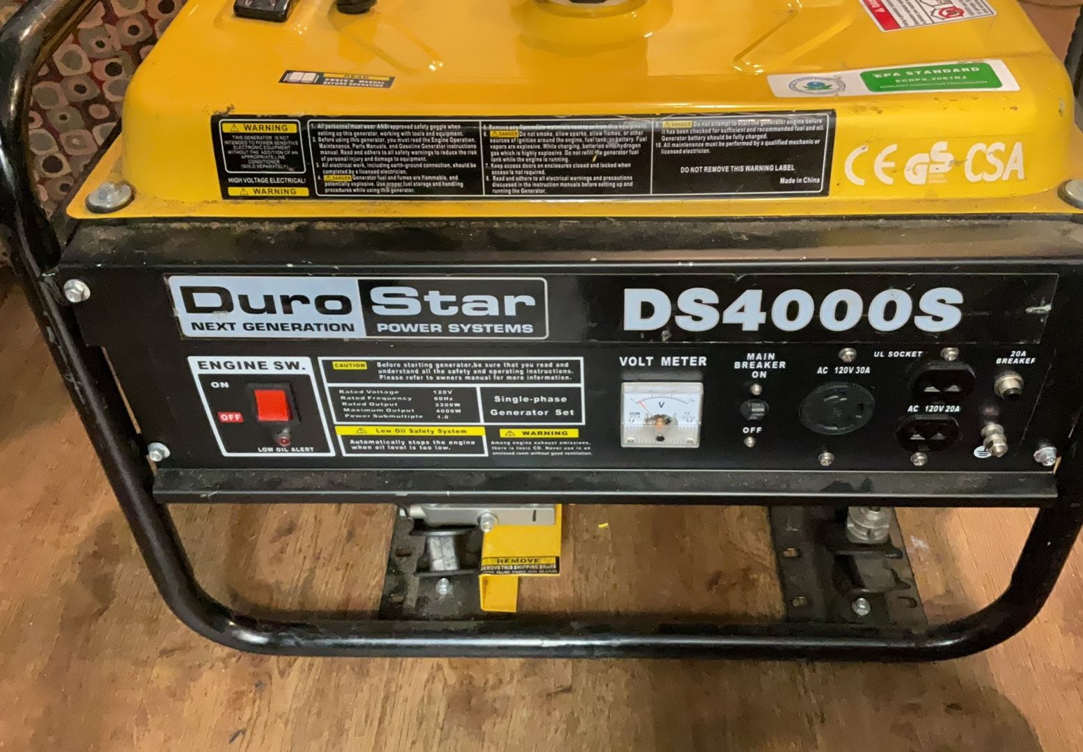 DuroStar DS4000S 4000-Watt 208cc Air Cooled OHV Gas Engine Portable RV Generator