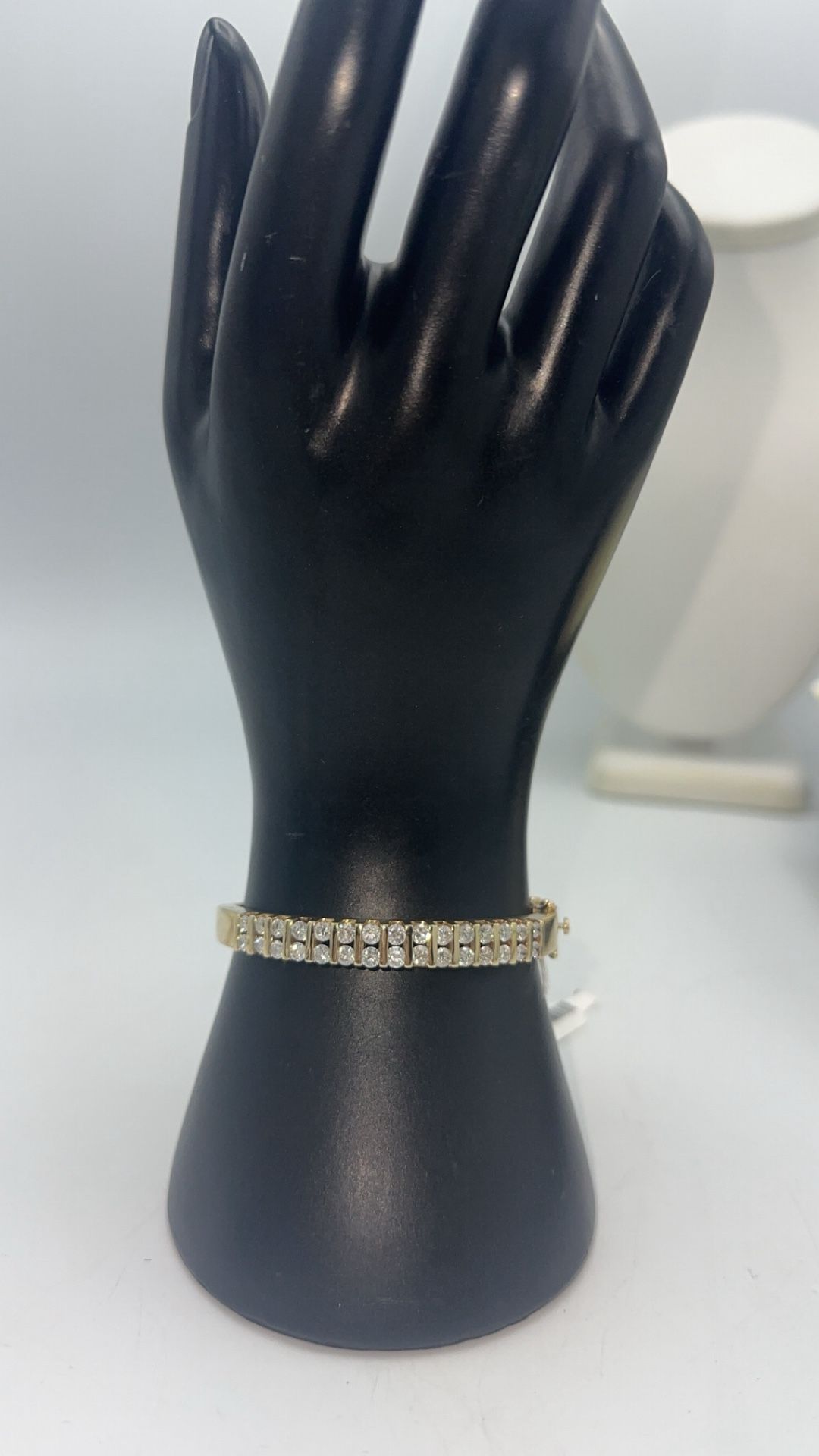 14kt Yellow Gold 3CT Diamond Bangle Bracelet