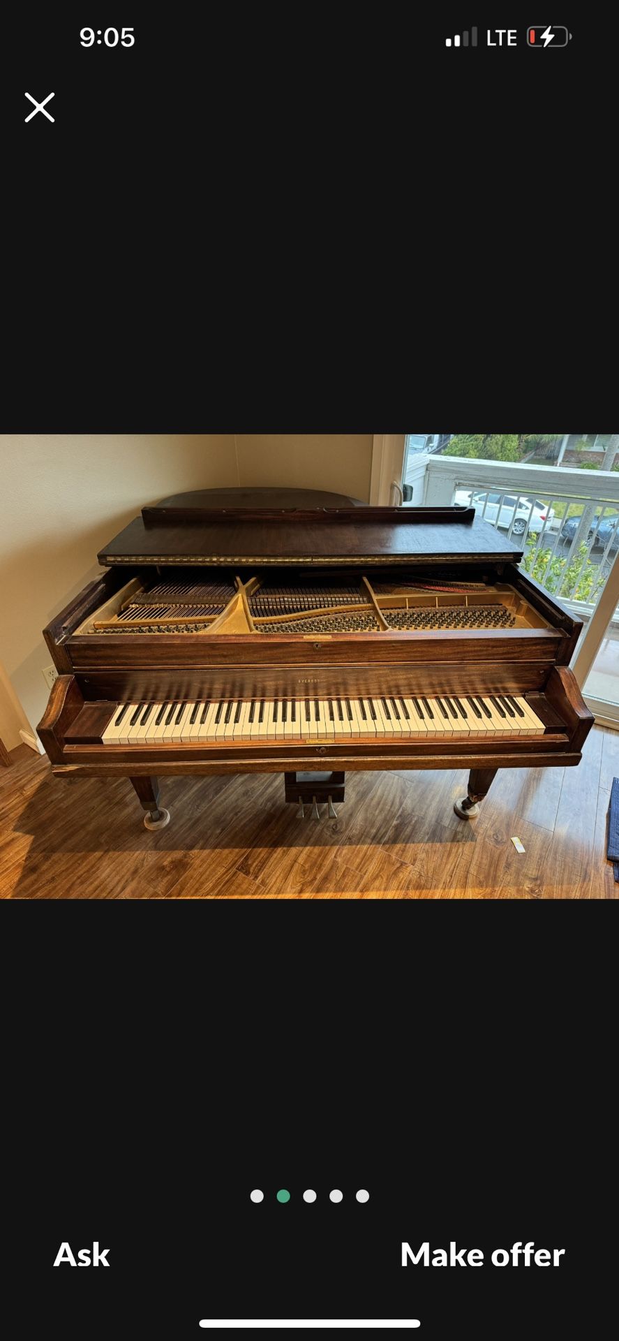 Everette Piano