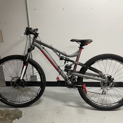 ⭐ Diamondback Full-Suspension Mountain Bike – Upgraded w/ Fox Shock – $250 ⭐