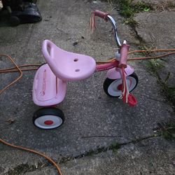 Radio Flyer Pink Tricycle 