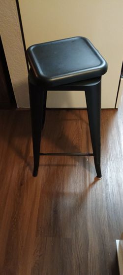 Breakfast counter stool