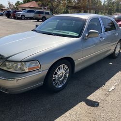 2006 Lincoln Towncar Designer Series