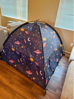Kids tent