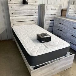 SPECIAL] Cambeck Whitewash Twin Panel Bedroom Set