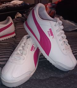 Girls Puma Shoes