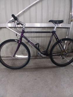 Trek 7900 carbon