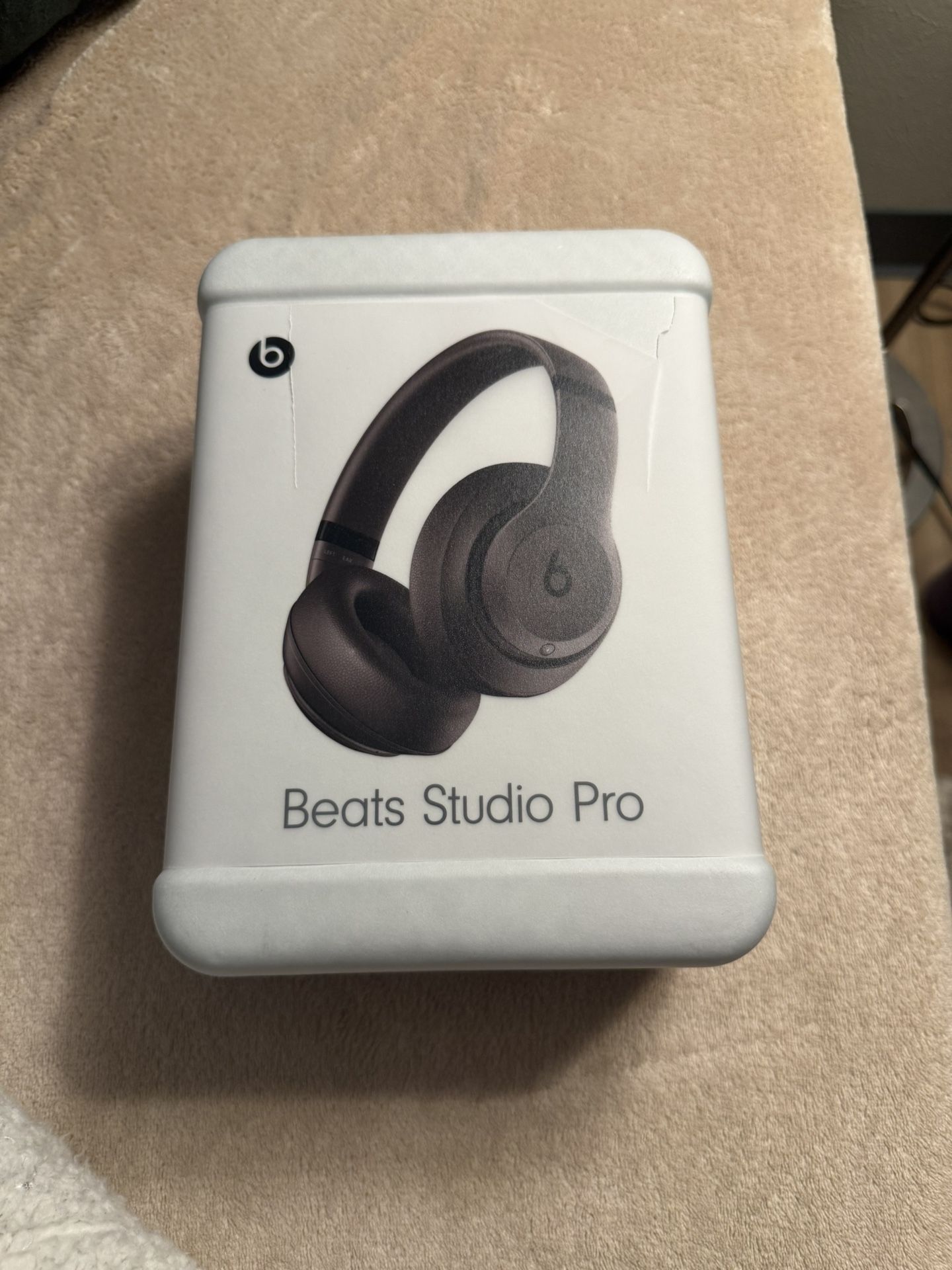 Beats Studio Pro- Brown