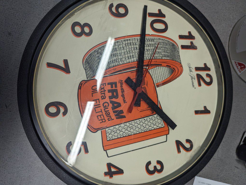 Vintage Fram clock