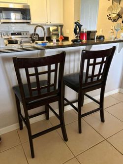 2 bar stool