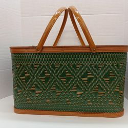 Vintage Hawkeye Burlington Woven Picnic Basket with Hinges and Handles