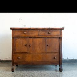 antique quartersawn buffet