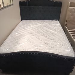 Bed Frame(Queen)