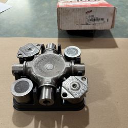 Spicer U joint joint kit 5-676X (1810)