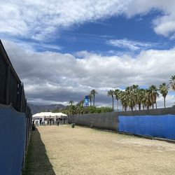 Coachela Sunday Ticket Wanted!