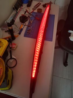 2013 OEM ESCALADE BRAKE LIGHT