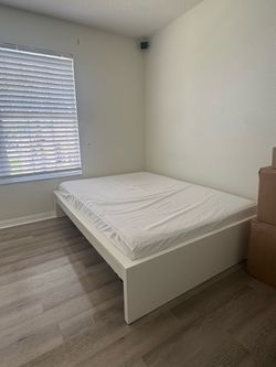 Full Size Bed Frame + Mattress