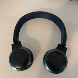 Like New JBL Bluetooth Headphones - Can Meet Up Locally