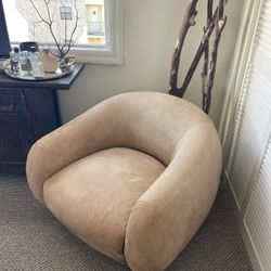 Laszlo Caramel Brown Leather Swivel Chair