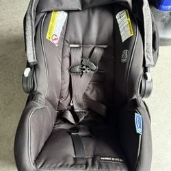  Graco Snugride 35 Car Seat