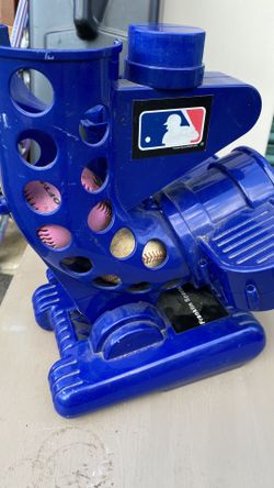 Franklin ball pitcher