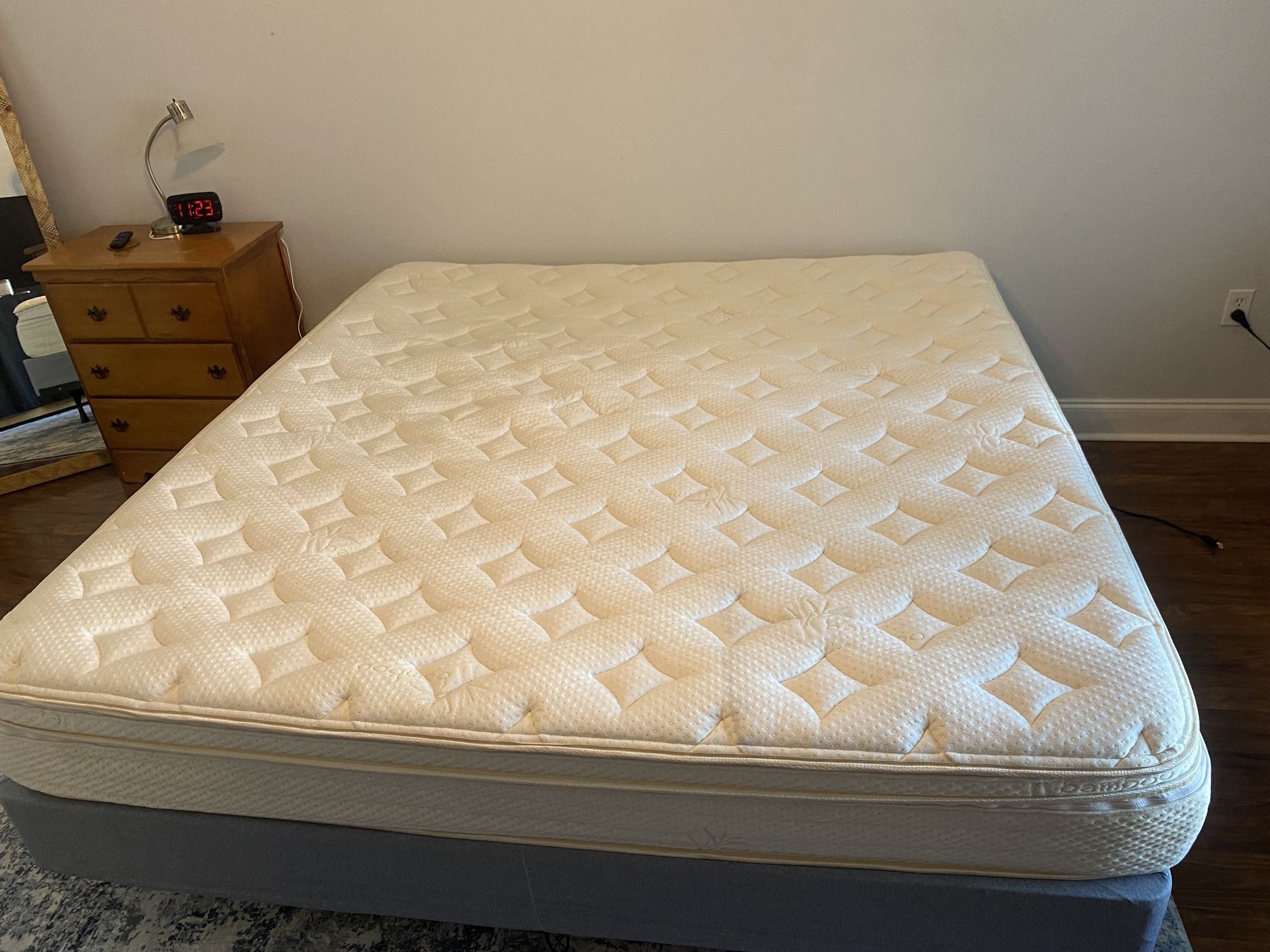 King Softside Waterbed