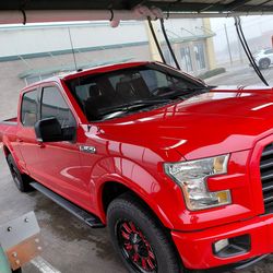 2016 ford f150 4×4.