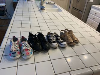 Girl shoes