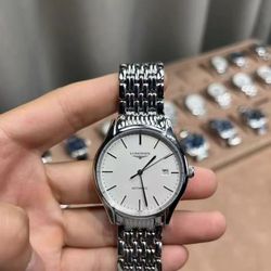 Longines men's mechanical watch with a 35-39MM case diameter, automatic mechanical movement.