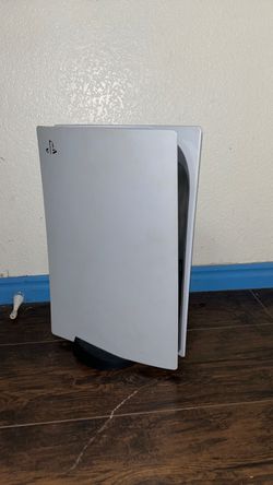 PlayStation 5 disc version with games