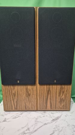 Pair of Yamaha NS-A220 3-way tower speakers